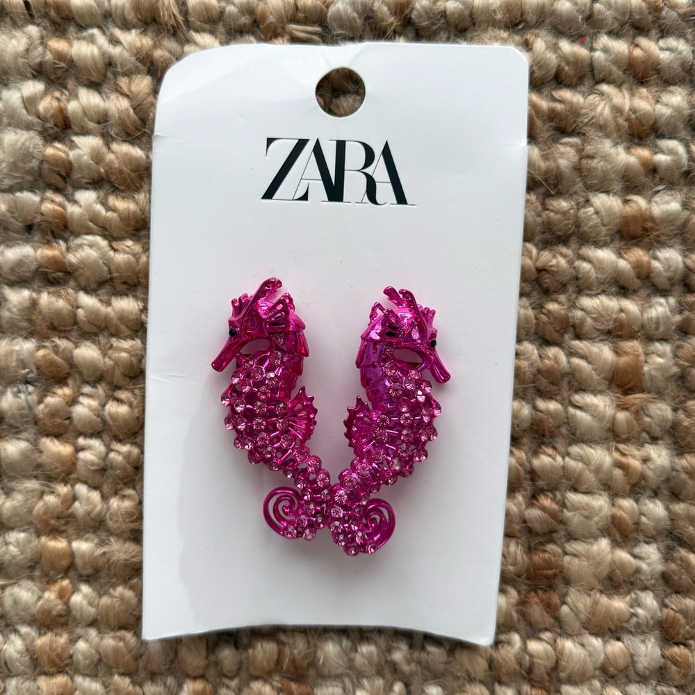 Zara Fuchsia Seahorse Earrings - NWT